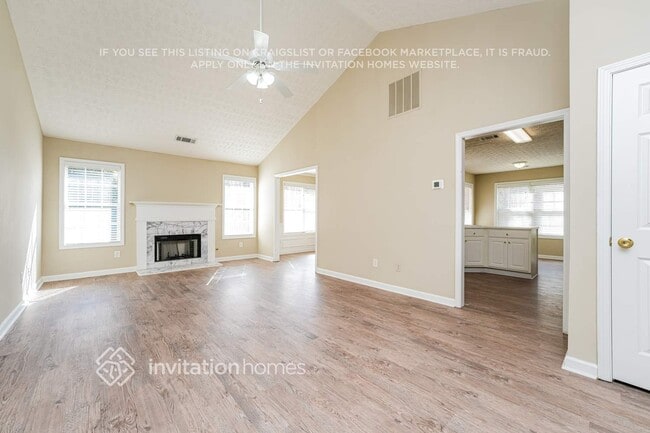 Photo - 975 James Ridge Dr