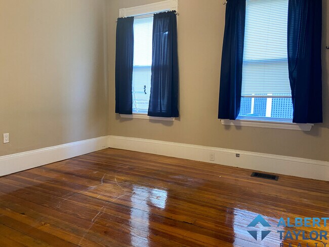 Building Photo - 1 Parker Hill Ter Unit 1 Rental