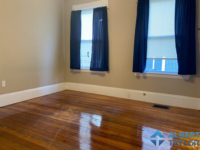 Building Photo - 1 Parker Hill Ter Unit 1 Rental