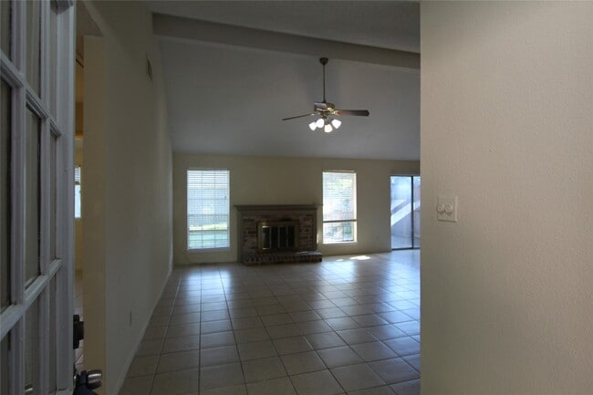 Photo - 2823 Chimneystone Cir