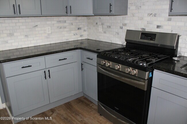 Photo - 1122 Luzerne St