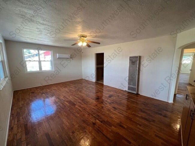Photo - Beautiful Newly Renovated 3 Bedroom 2 Bath...
