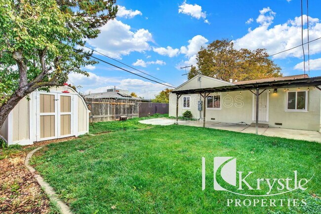 Photo - 791 Rosewood Ave