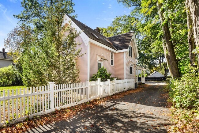 Photo - 34 Thoreau St