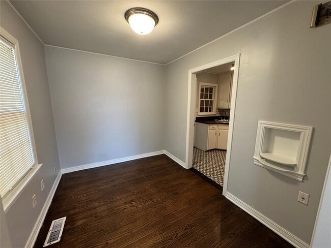 Photo - 3105 W Park Pl
