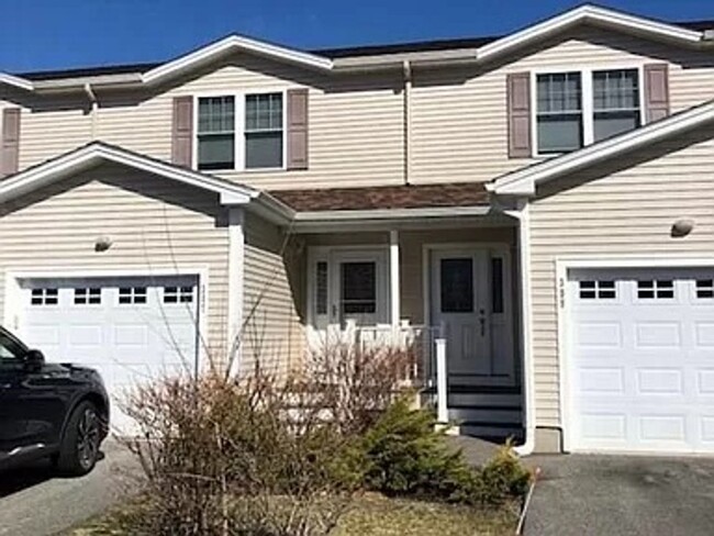 ****Cranston/Western Cranston - Country Vi... - ****Cranston/Western Cranston - Country Vi... House