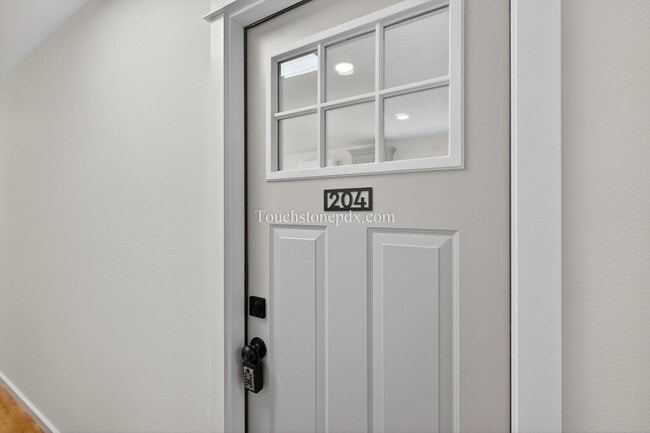 Photo - 4938 SE Foster Rd Unit 204