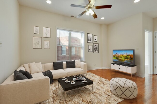 Photo - 851-859 W Cornelia Ave