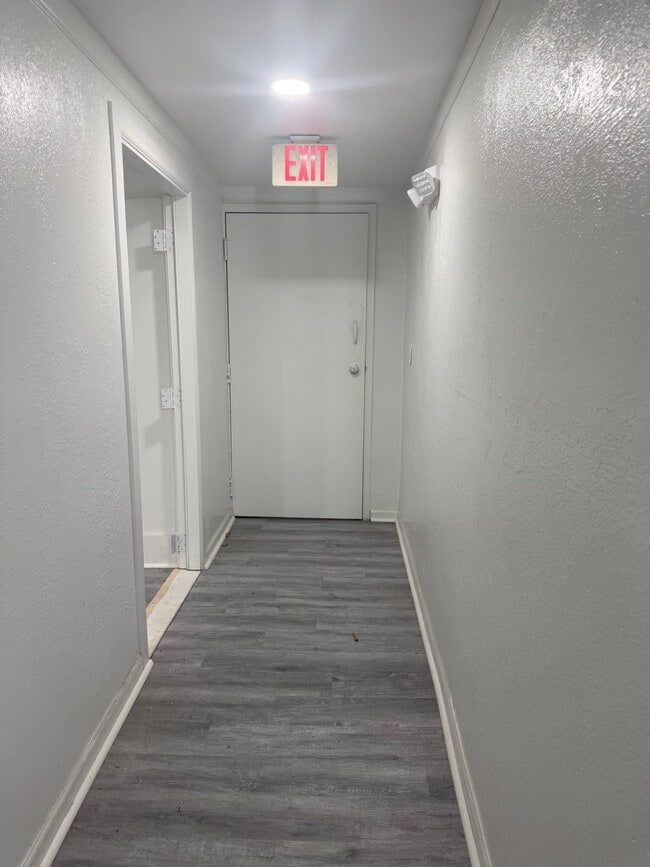 Photo - 1412 Dauphin Ln Unidad 1