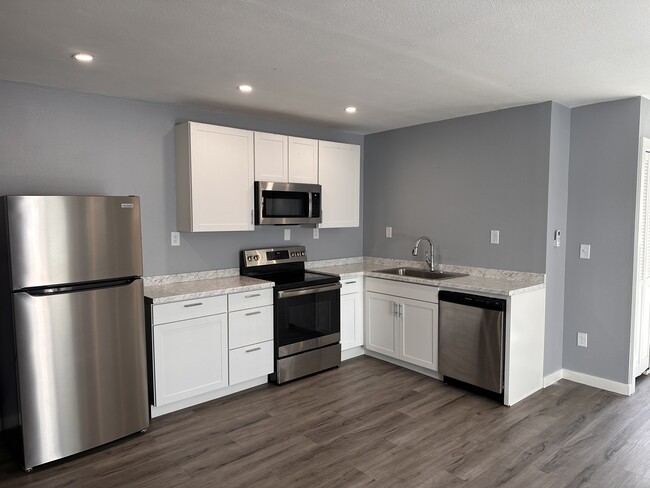 Photo - 27 W Las Animas St