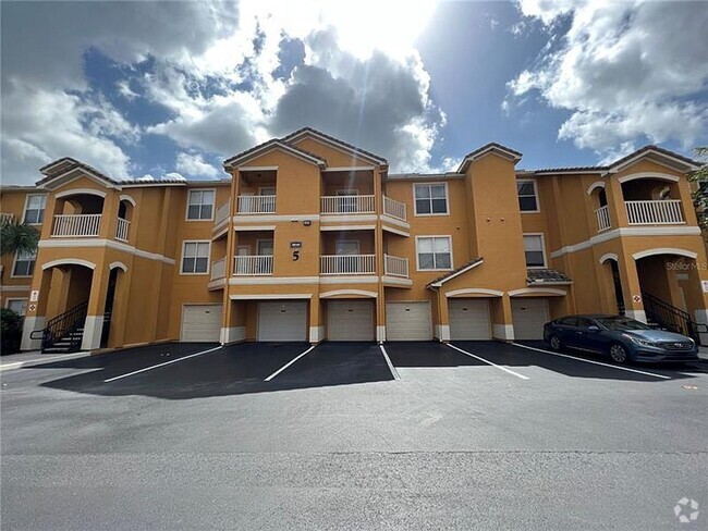 Building Photo - 3Bdrm 2Bath Villa -- Gated Community of Mi... Unit 106 Rental