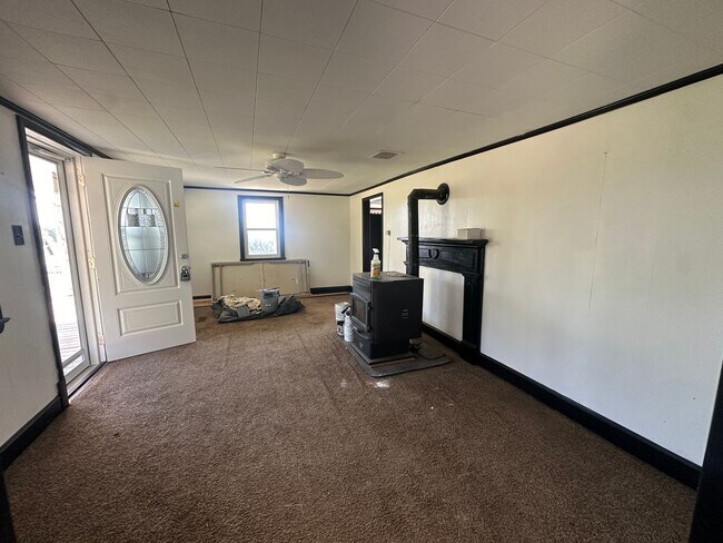 Photo - 271 Fairview Rd