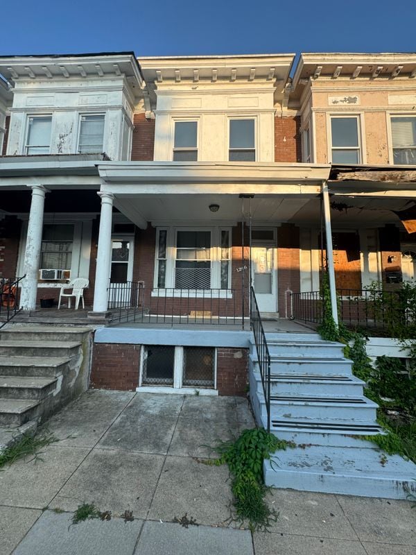 Photo - 1206 Oakhurst Pl