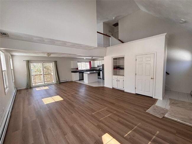 Photo - 100 Clinton Dr