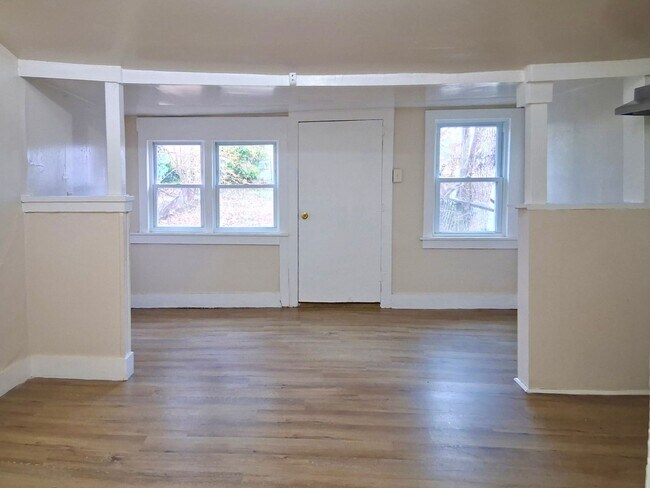 Photo - 325 N Laurel St Unit 1st Floor