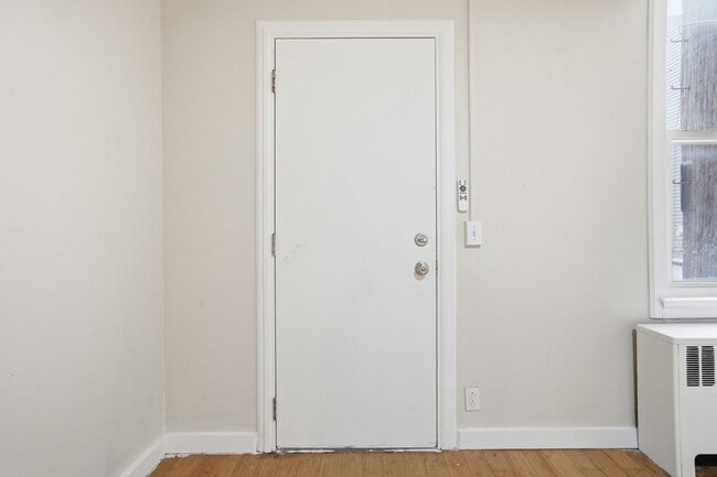 Photo - **Private Bloomfield 2BR Retreat – Walk to Liberty Ave, Steps from It All (15224)**