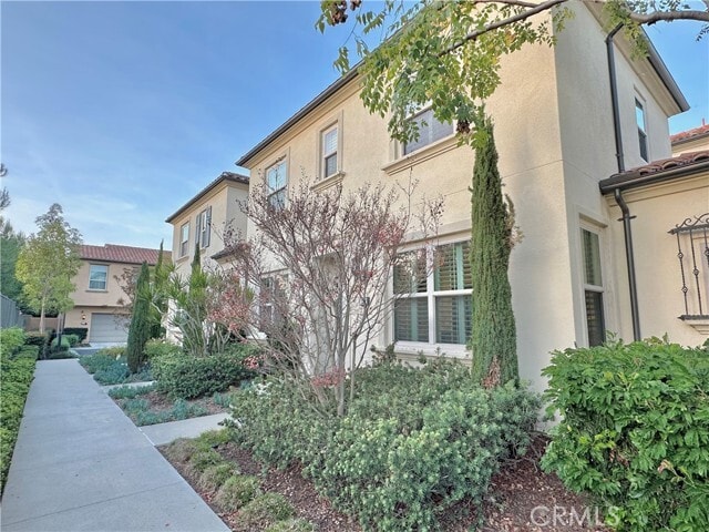 Building Photo - 123 Desert Lotus