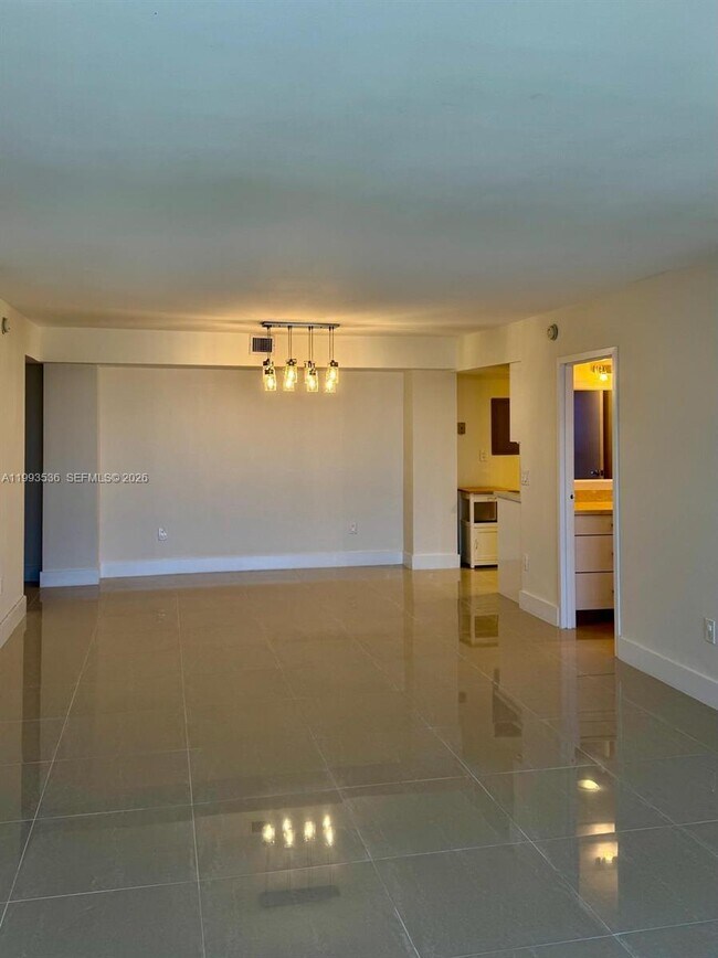 Photo - 2333 Brickell Ave Unidad 1407