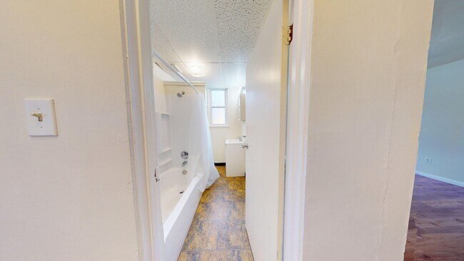 Photo - 7040 Monticello St Unidad 2