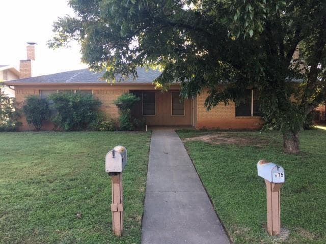 Photo - 975 Minter Ln