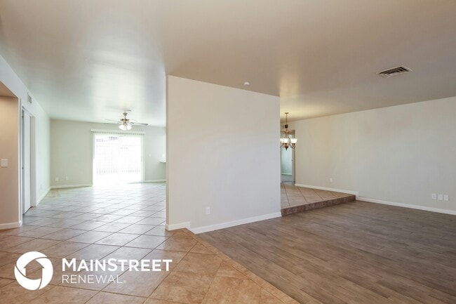 Photo - 15607 N 60th Ave