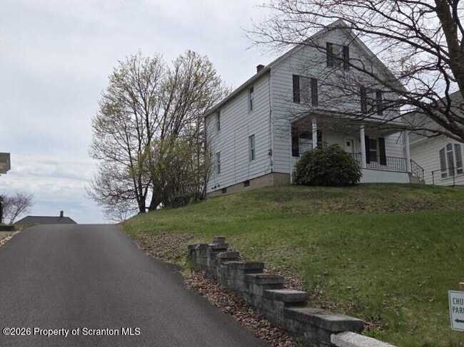 Photo - 138 Charles St