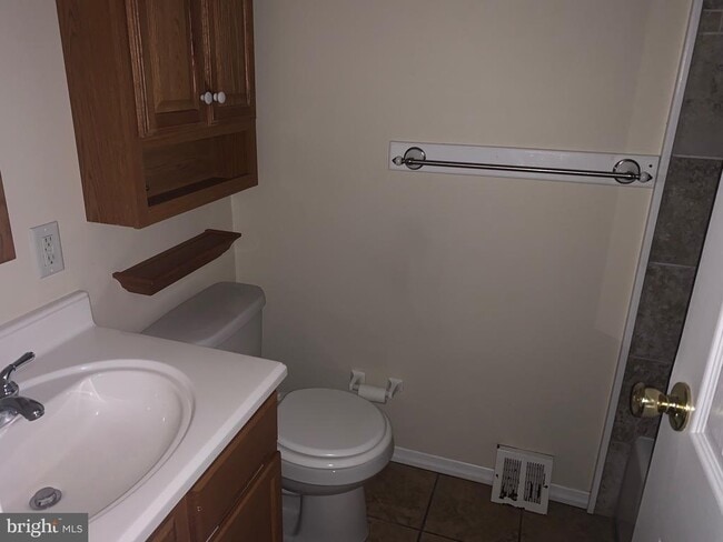 Photo - 9942 Lackland Dr