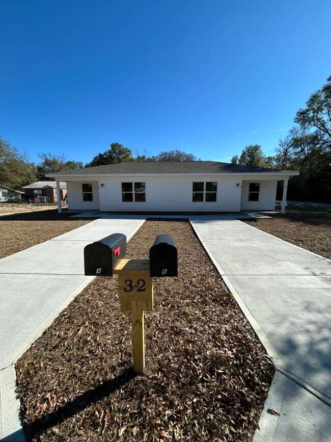 Photo - 32 Constitution Ave