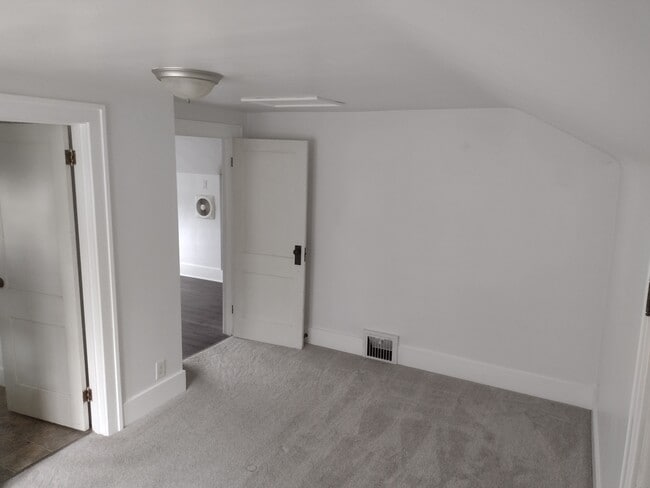 Photo - 315 State Ave Unit Upper