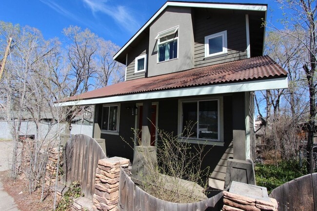 Building Photo - Spacious 3BR Home | Private Bathrooms + Ample Off Street Parking