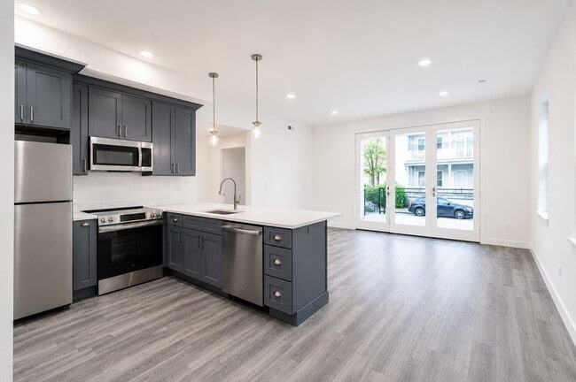 67 Harvest St Unit 2