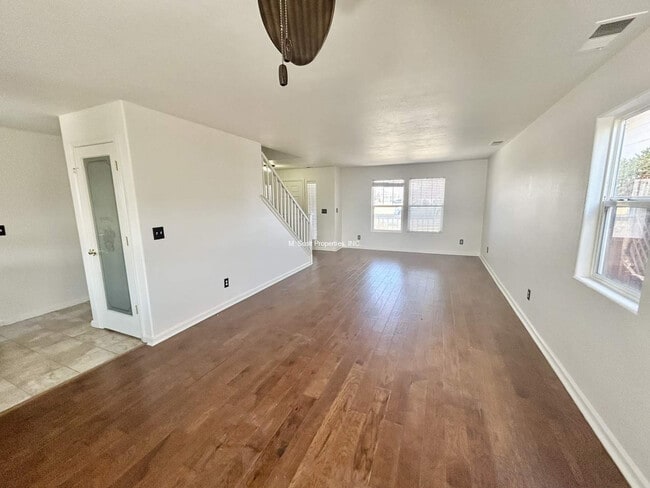 Photo - 1322 Scotch Pine Way