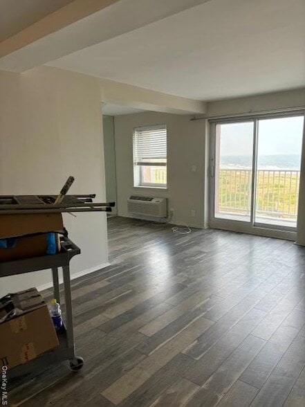 Photo - 2 Richmond Rd Unit 1H