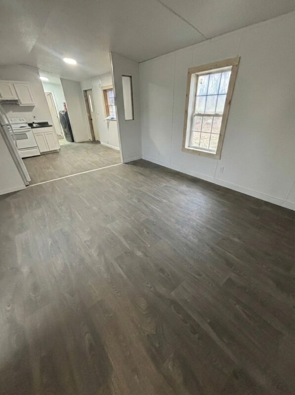 Photo - 42 Toll Gate Ct