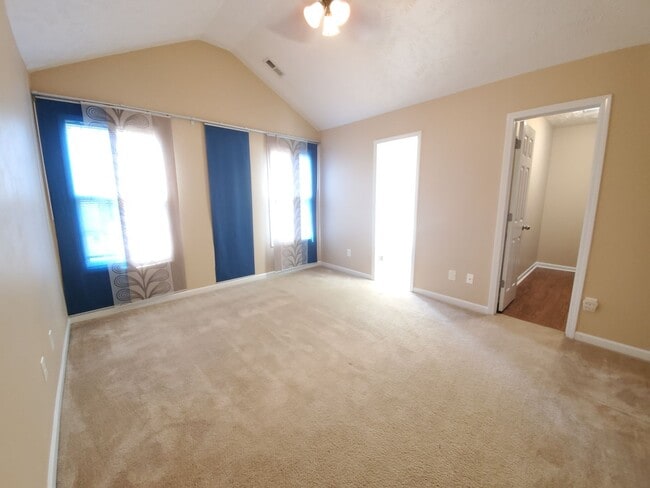 Photo - 1665 Kershaw Loop