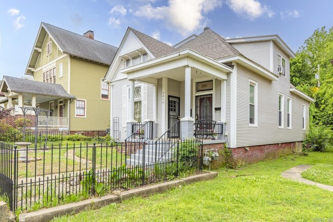 Photo - 2014 S Louisiana St
