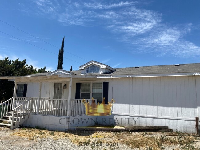 Photo - 17634 Ave 232 House