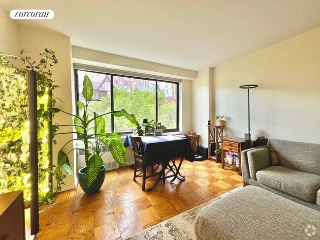 Building Photo - 372 Central Prk W Rental