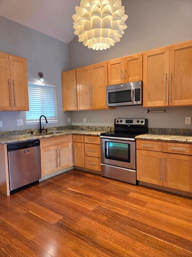Photo - Gorgeous Updated 2 Bedroom, 2 bath Condo with 1 car garage For Rent in Pleasanton.