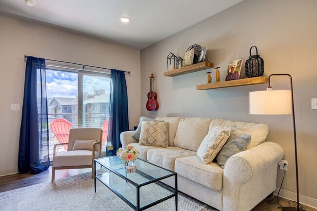 Photo - 2210 Remington Way Unidad FL3-ID1339975P