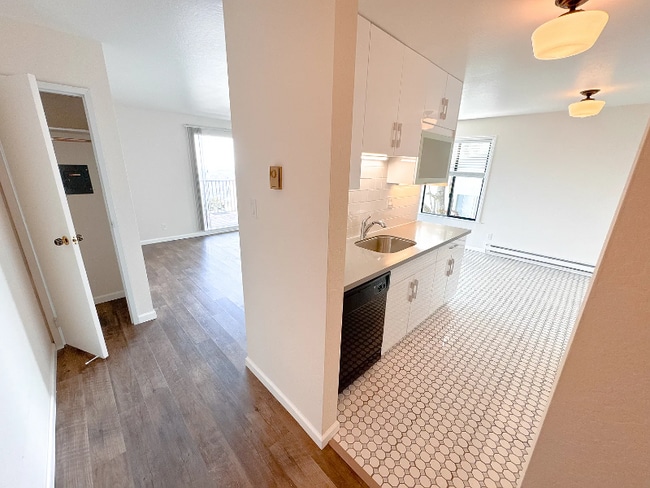 Photo - 150 Gardenside Dr Unit 202