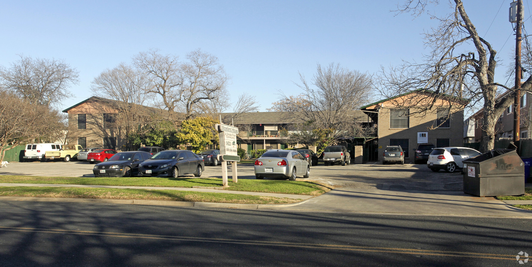 Brentwood Flats - Brentwood Flats Apartments