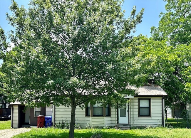 Photo - 309 S Bell St