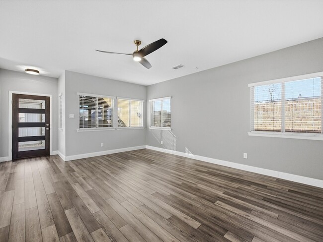 Photo - 701 Presidio St