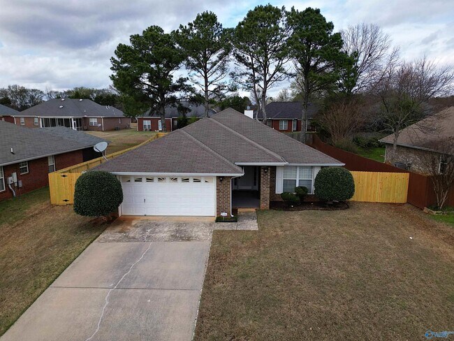 Photo - 120 Clover Ridge Dr