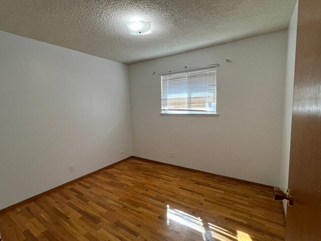 Photo - 3019 Eddy St