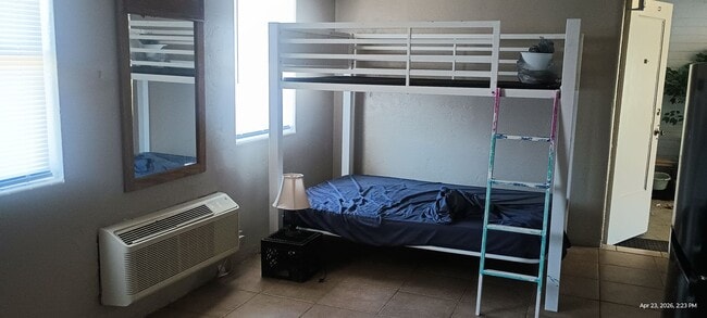 Photo - Furnished Beachside Studio Unit 8