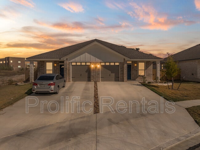 Building Photo - 5308 Rose Gdn Lp