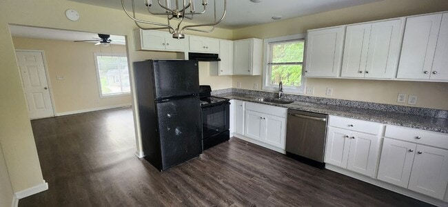 Photo - 125 Grange Dr