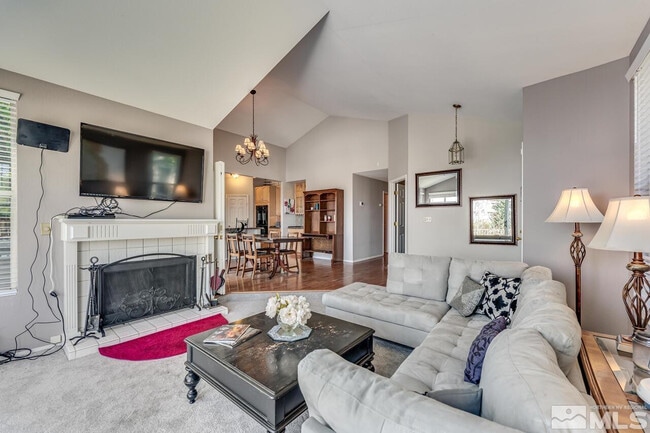 Photo - 2320 Overlook Ct